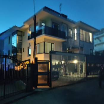 Продается Дом, 490 м²