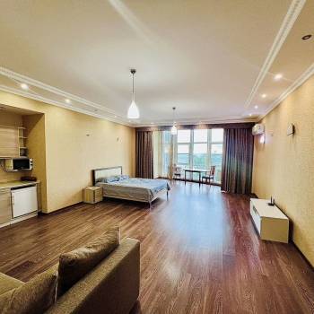 Продается 1-комнатная квартира, 70,8 м²