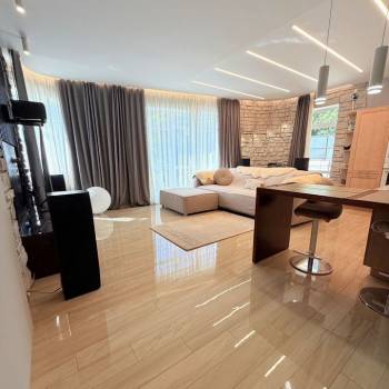 Продается 3-х комнатная квартира, 104,5 м²
