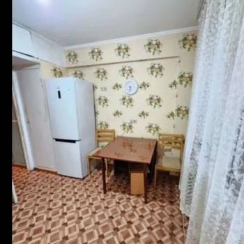 Продается 1-комнатная квартира, 36 м²