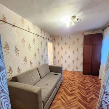 Продается 1-комнатная квартира, 36 м²