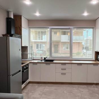 Сдается Многокомнатная квартира, 130 м²