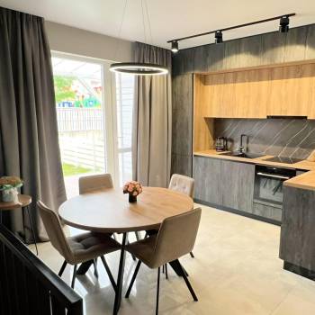 Сдается Многокомнатная квартира, 130 м²