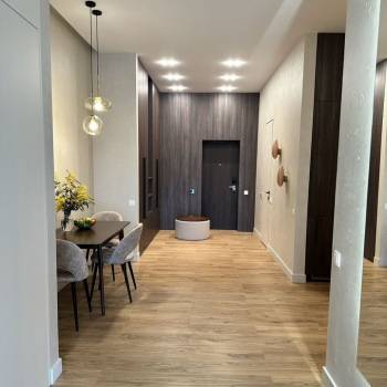 Продается Многокомнатная квартира, 140,5 м²