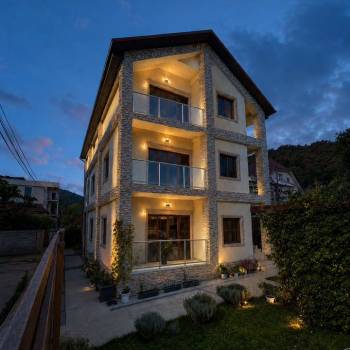 Продается Дом, 330 м²