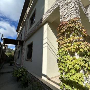 Продается Дом, 330 м²
