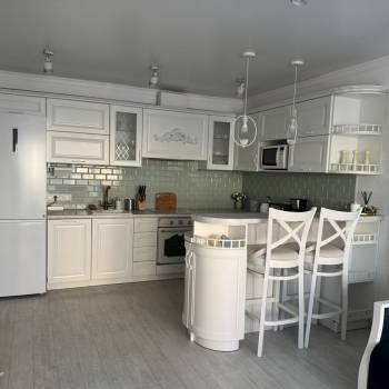 Сдается 2-х комнатная квартира, 76 м²