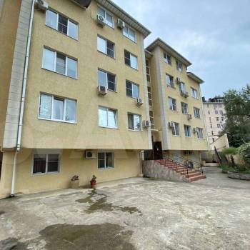 Продается 1-комнатная квартира, 50 м²