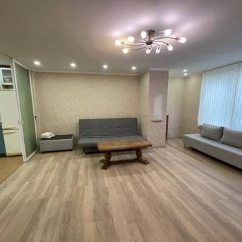 Сдается 1-комнатная квартира, 50 м²