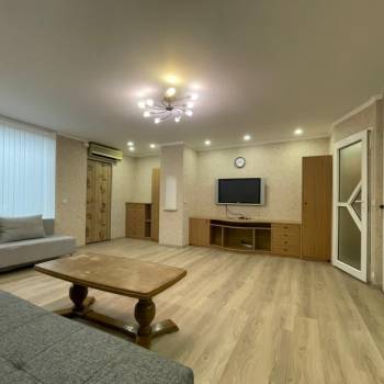 Сдается 1-комнатная квартира, 50 м²