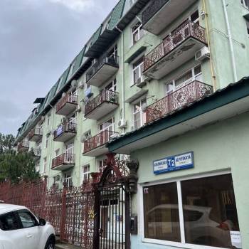 Сдается 1-комнатная квартира, 57 м²