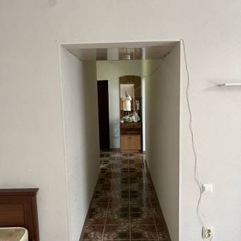Сдается 1-комнатная квартира, 57 м²
