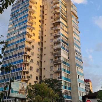 Продается Многокомнатная квартира, 108 м²