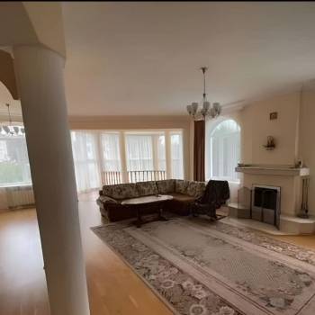 Продается Дом, 450 м²