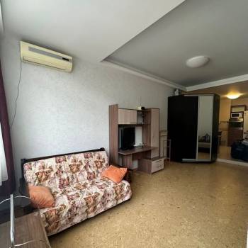 Продается 1-комнатная квартира, 41 м²