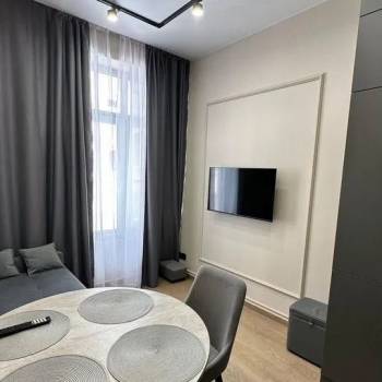 Продается 2-х комнатная квартира, 42 м²