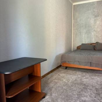 Сдается 1-комнатная квартира, 50 м²