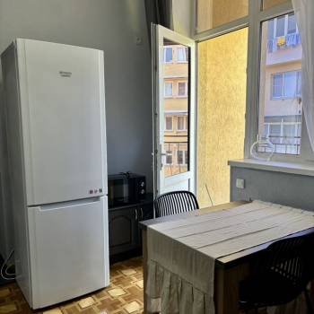 Сдается 1-комнатная квартира, 50 м²