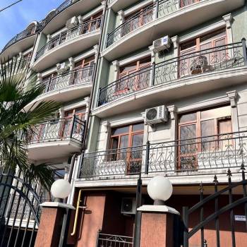 Продается Многокомнатная квартира, 93 м²