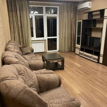 Продается Многокомнатная квартира, 93 м²