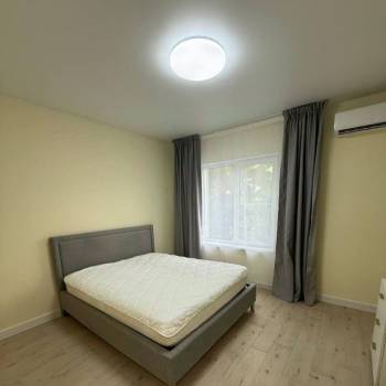 Продается 1-комнатная квартира, 35 м²