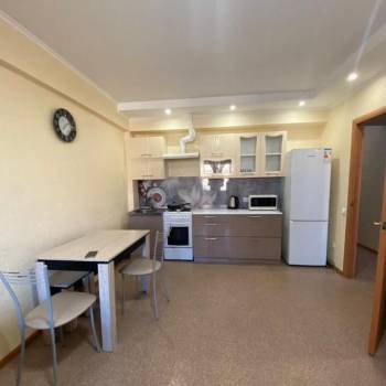 Продается 1-комнатная квартира, 56,6 м²