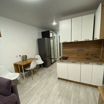 Продается 1-комнатная квартира, 18 м²