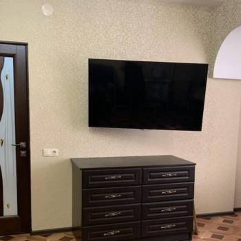 Продается 1-комнатная квартира, 50 м²