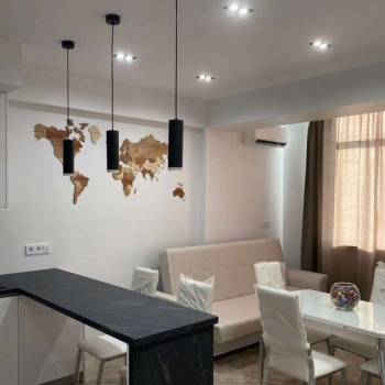 Продается Многокомнатная квартира, 85 м²