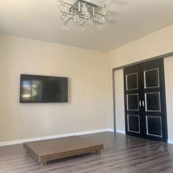 Продается Дом, 180 м²