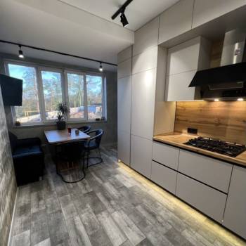 Продается 1-комнатная квартира, 69 м²