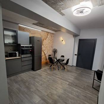 Сдается 2-х комнатная квартира, 60 м²
