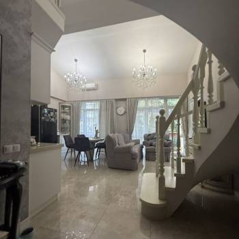 Продается 3-х комнатная квартира, 94,6 м²