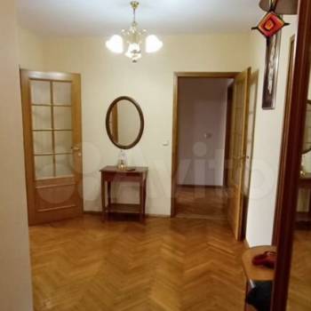 Продается Многокомнатная квартира, 107,8 м²