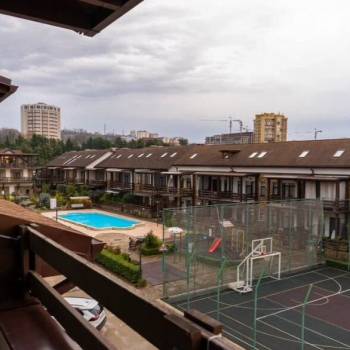 Продается Многокомнатная квартира, 131 м²