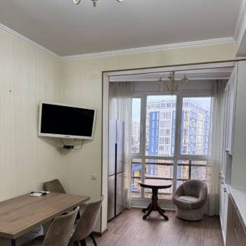 Сдается 2-х комнатная квартира, 81 м²