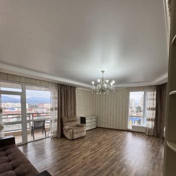 Сдается 2-х комнатная квартира, 81 м²