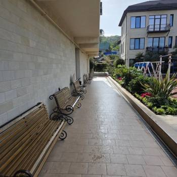 Продается 1-комнатная квартира, 50,7 м²