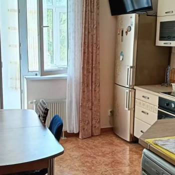Продается 1-комнатная квартира, 42,1 м²