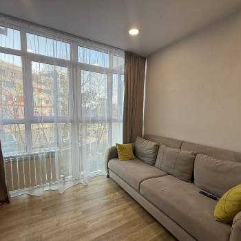 Сдается 1-комнатная квартира, 45 м²