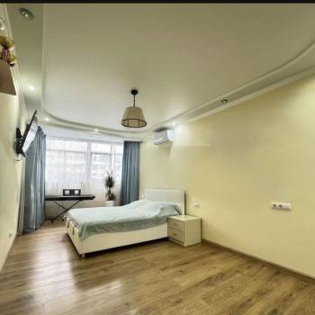 Продается 1-комнатная квартира, 52,4 м²
