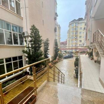 Продается 1-комнатная квартира, 64 м²