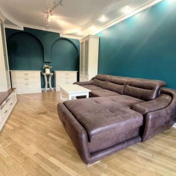 Продается 2-х комнатная квартира, 65 м²