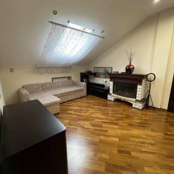 Продается Многокомнатная квартира, 160 м²