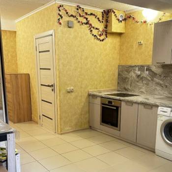 Продается Многокомнатная квартира, 110 м²