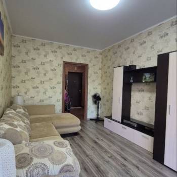 Сдается 1-комнатная квартира, 48 м²