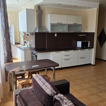 Сдается 1-комнатная квартира, 42 м²