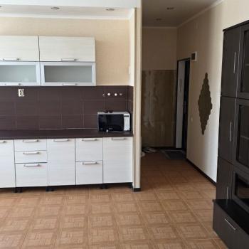 Сдается 1-комнатная квартира, 42 м²