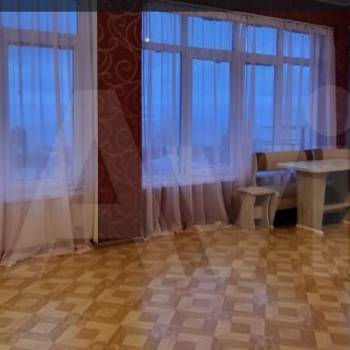 Сдается 2-х комнатная квартира, 76 м²