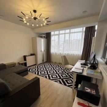 Продается Многокомнатная квартира, 32,5 м²